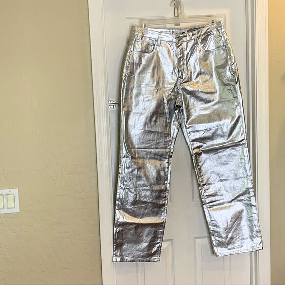 Fashion Nova Felt A Spark Metallic Straight Leg Pants Size 15 Silver - Picture 3 of 10